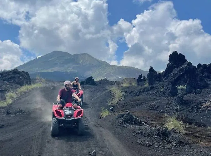 ベッド・アンド・ブレックファスト Latengaya Mount Batur View Kintamani